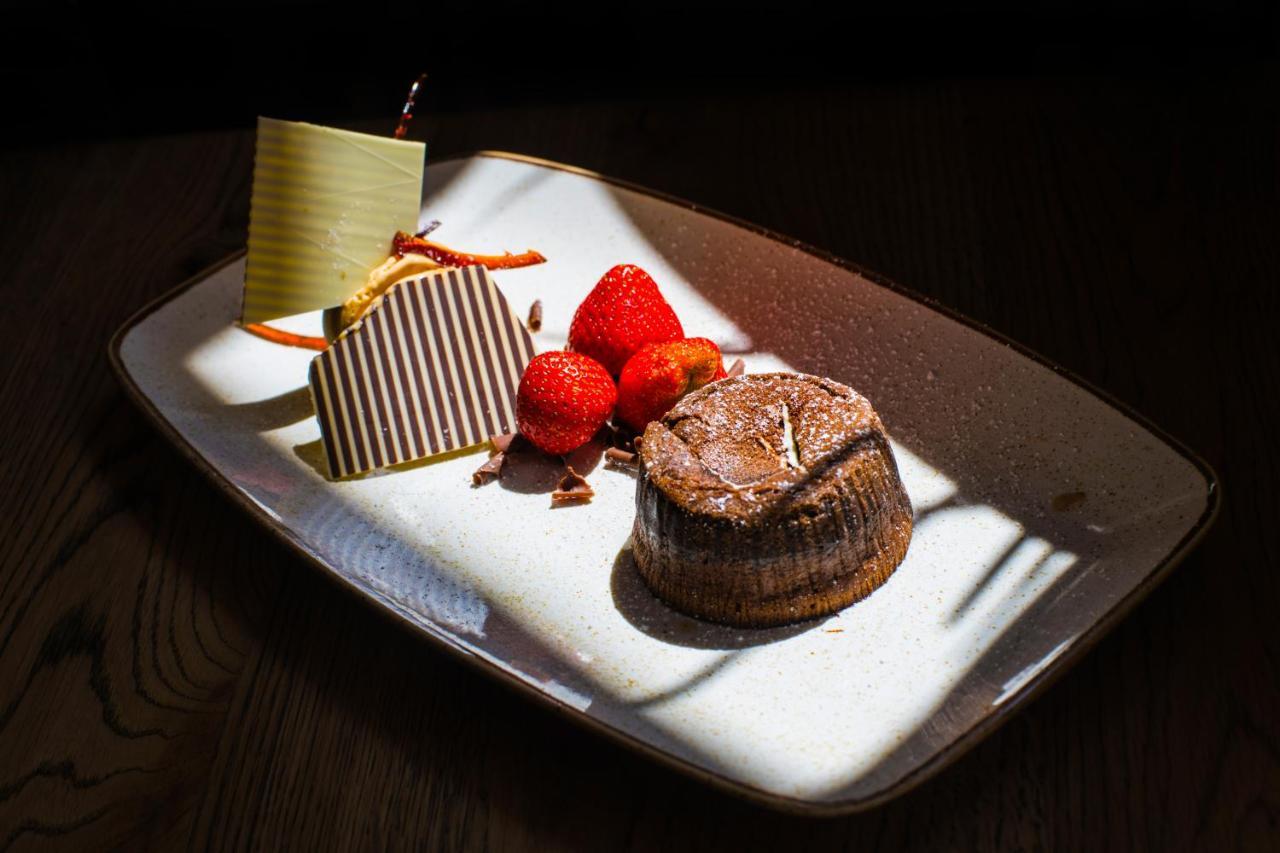 Hagen'S Hotel "Eat & Meet" Restaurant Bar Lounge ハーレン エクステリア 写真